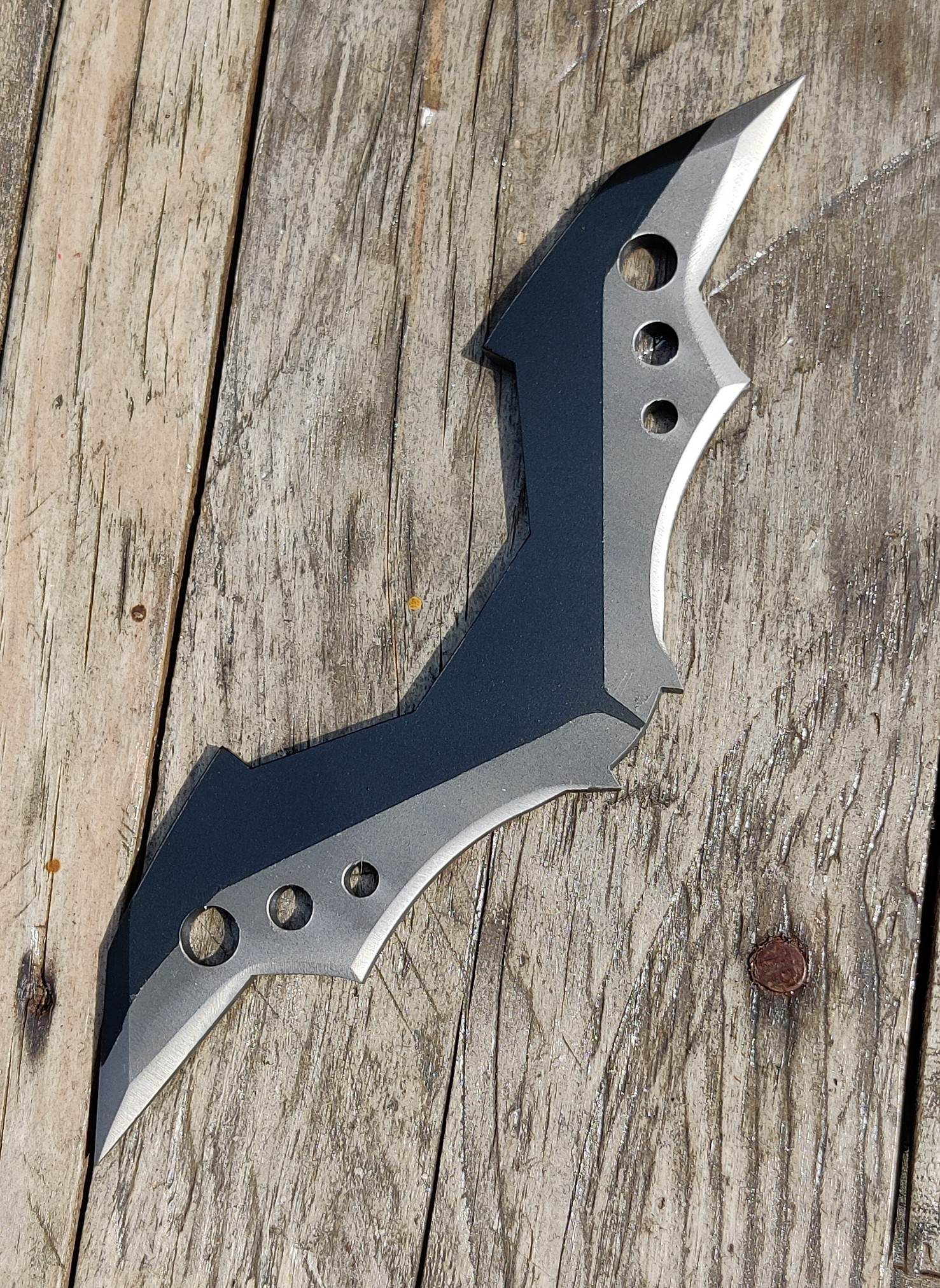 The Batman Art Book Batarang – Image 3