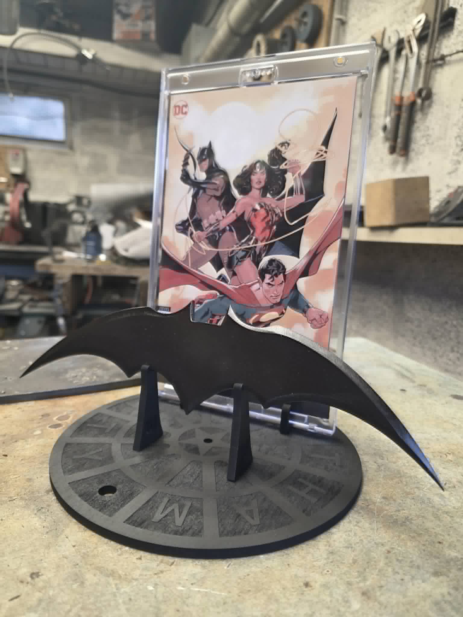 Batarang - Rachel & Terry Dodson - Création unique – Image 3